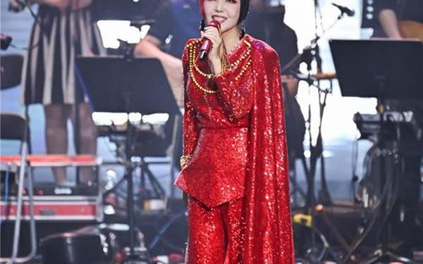 乌兰图雅大B站、农村低级开放演唱会
